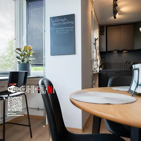 Champ's Urban Sanctuary Apartment